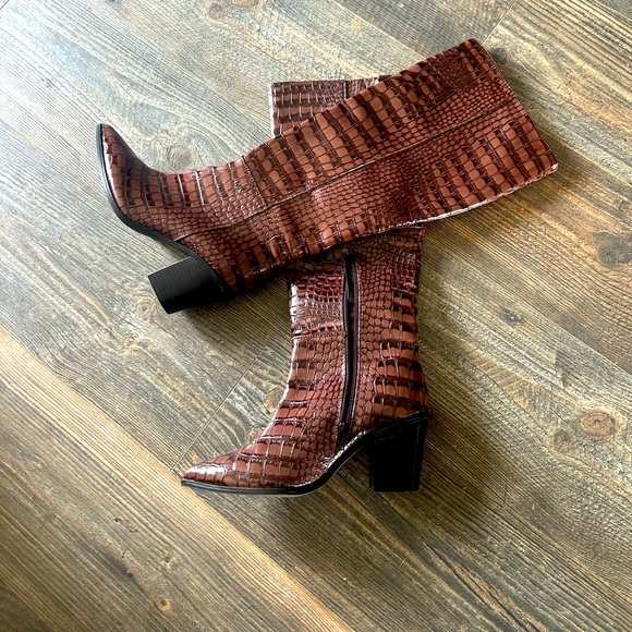 Boots - Picture 1 of 8